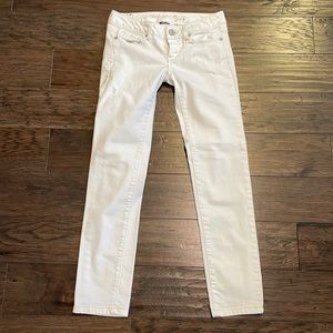 White American Eagle Skinny Jeans